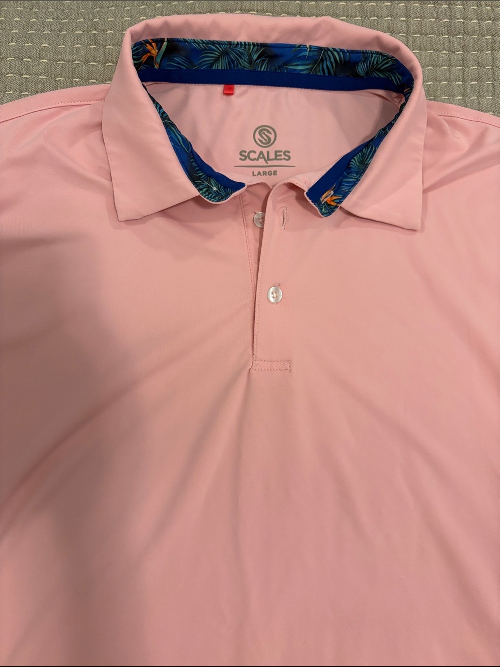 SCALES Men's Light Pink Polo with Patterned Inner Collar - Picture 2 of 6